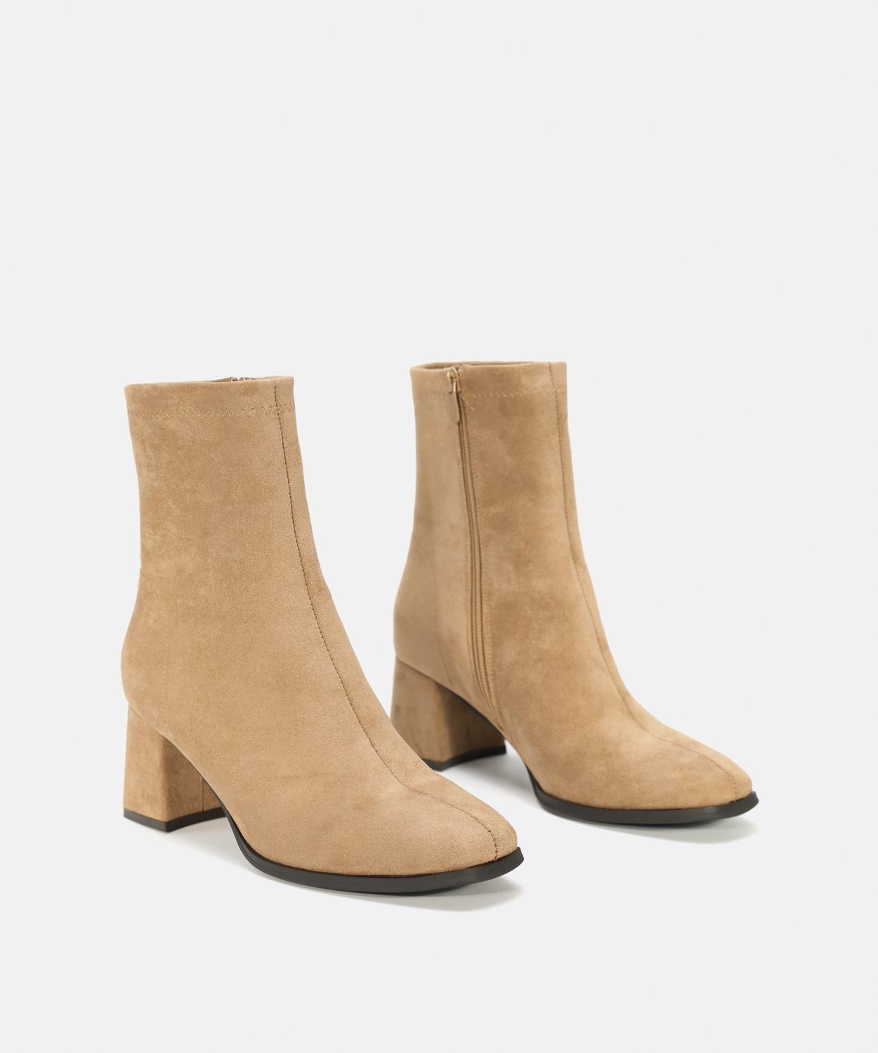 Botines b&aacute;sicos arena tac&oacute;n  image number null